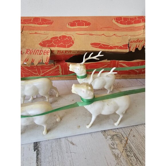 Vintage Irwin plastic reindeer sleigh Santa decor as is antique - Picture 3 of 10